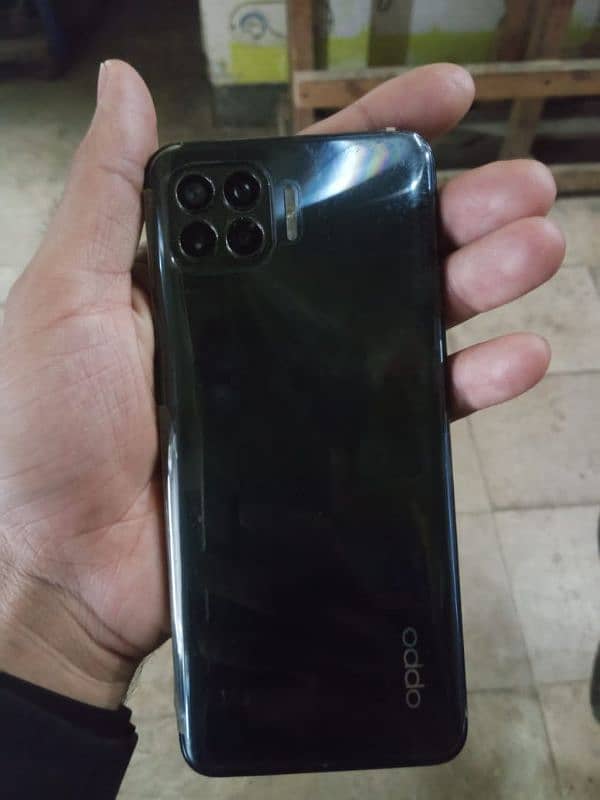 OPPO F17 Pro 2