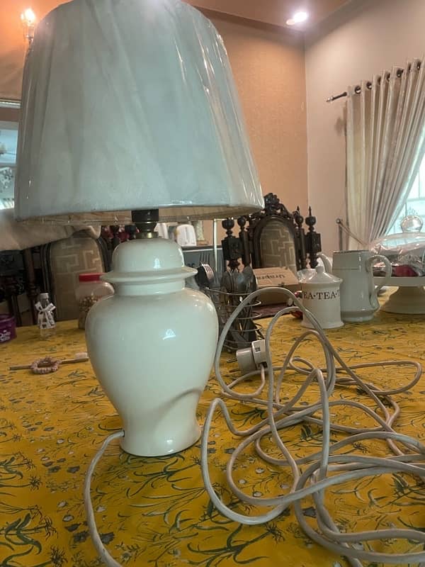 white glossy lamp with brand new lampshade 1