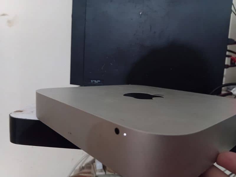 apple mac mini Sleek 2014 4