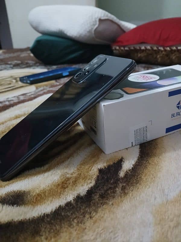 Samsung A52 Camplet Saman 10/10 Condition 8/128 Pta official Approved 2