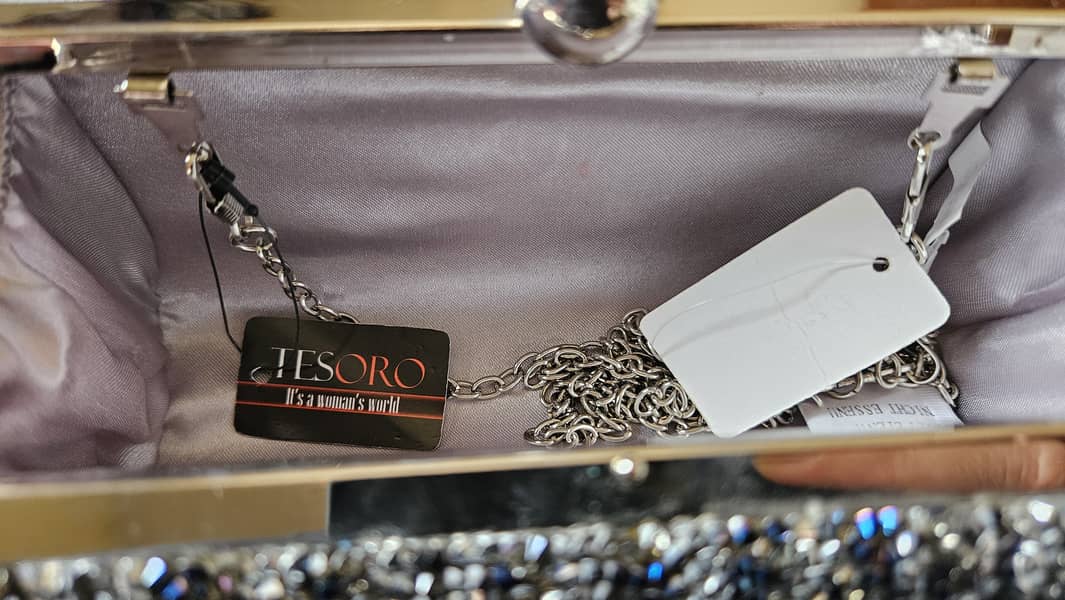 Tesoro embellished clutches used only once 8