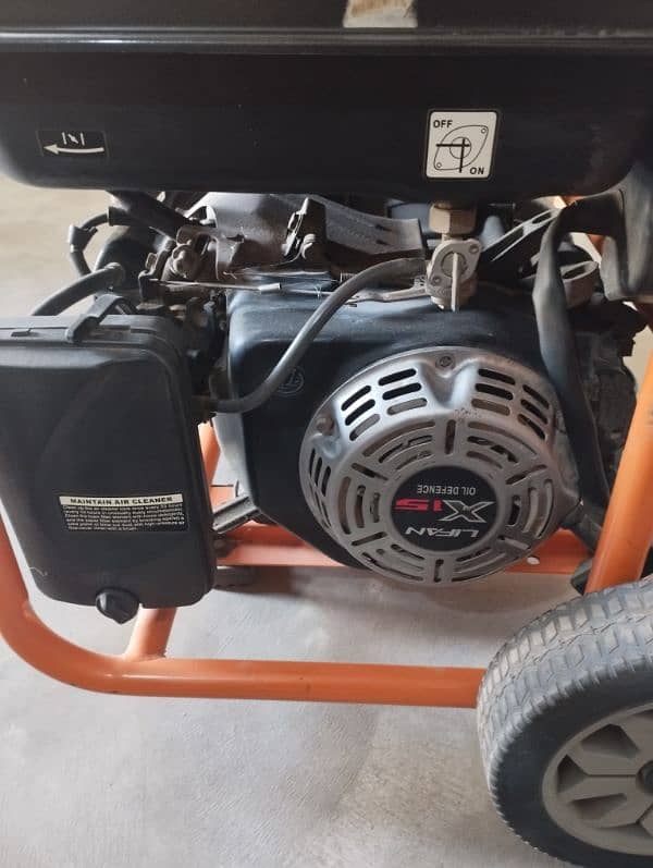 LIFAN Generator 2.8 kw /3.5 kVA - LF4200E - Self Start Petrol n Gas 2