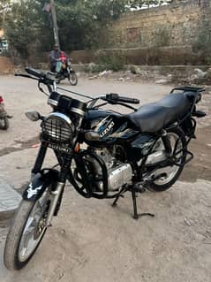 SUZUKI GS 150 SE 2022 YEAR MODEL CONTACT NUMBER 03131271318