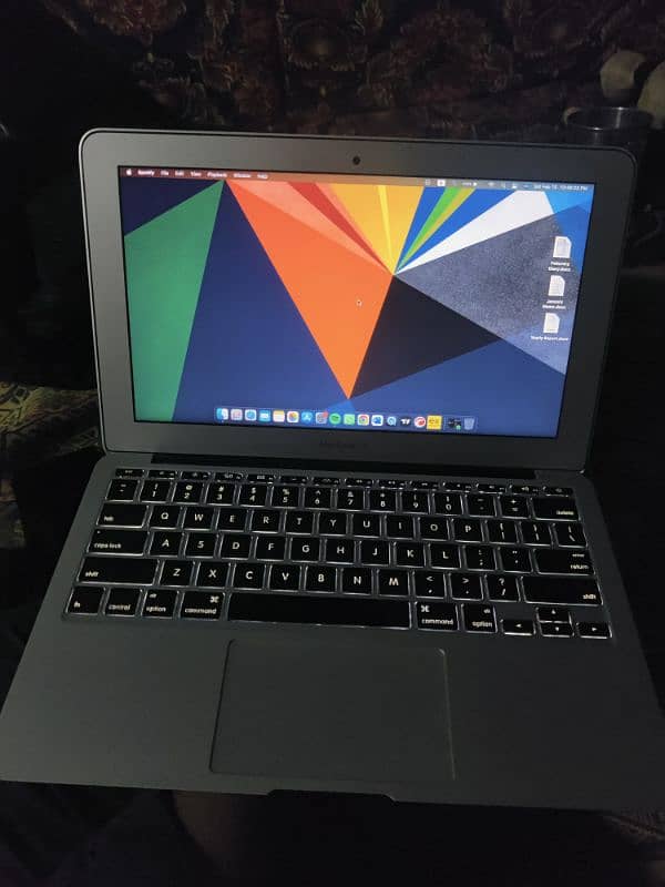 Macbook Air 11 Inch (Early 2015) 128 GB Lush Conditio 3