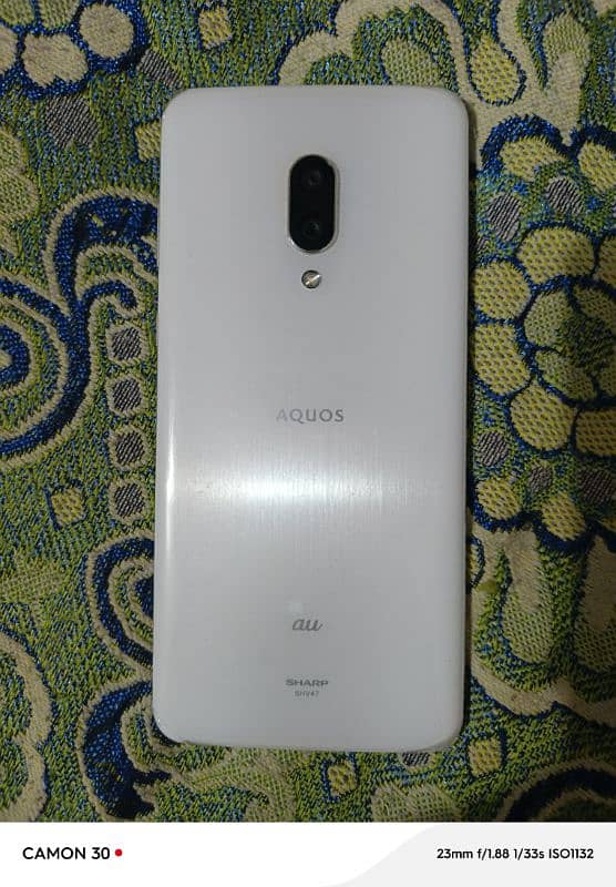 aquos zero2 1