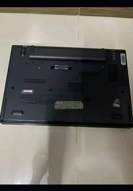 Lenovo ThinkPad T450 Core i5 8GB RAM 256GB SSD 6