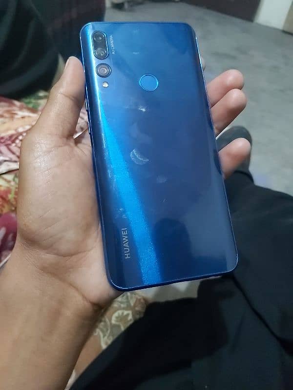 huawei 4/128 bilkul oky hai 1