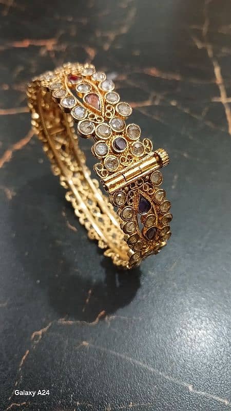 Royal Kundan Bangle and Earings 0