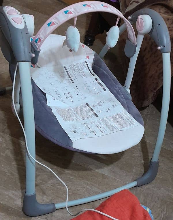 Mastela portable baby swing 4