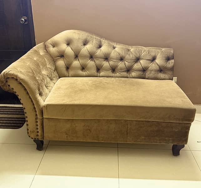 2 seater sofa 0