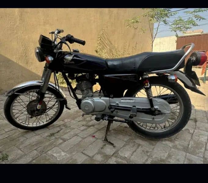 Honda 125 Golden no. 2