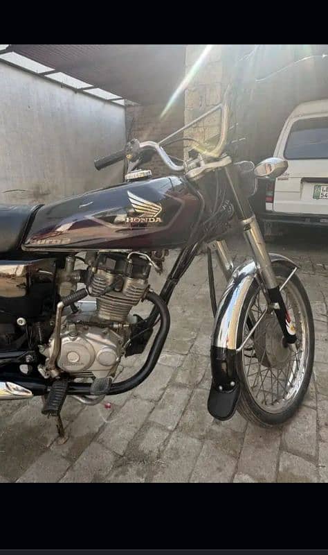 Honda 125 Golden no. 6