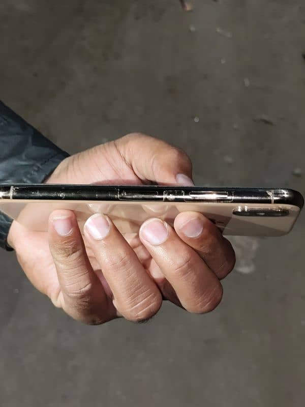 iphone xs 256 gb Non PTA 5