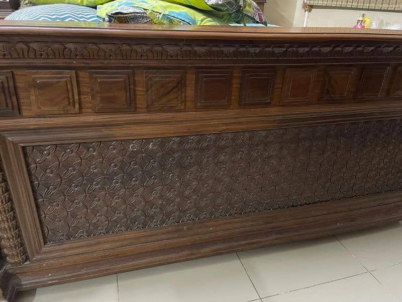 Premium Sheesham Wood Bedroom Set 1