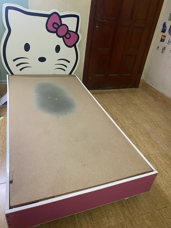 hello kitty bed 1