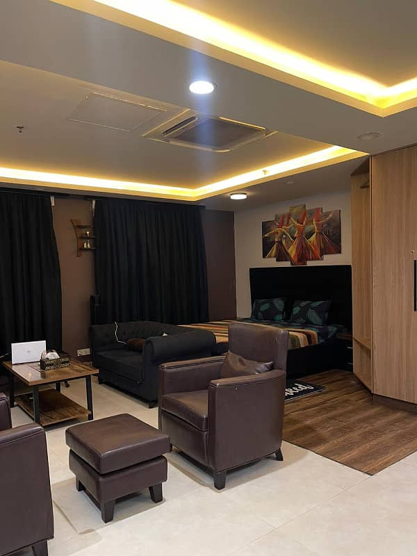 Luxurious One bed Room Apartment Gold Crest Mall 7