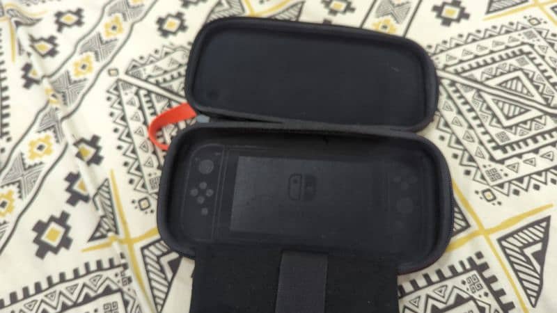 Nintendo switch lite 6