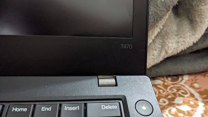 Lenovo T470 Cor i5  6th generation 8/256 SSD Dual battery 1