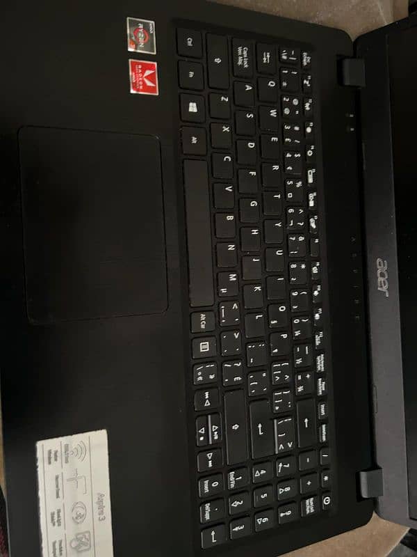 Acer Aspire 3 N19C1 Ryzen 3 3200U Ram: 16GB DDR4  SSD: 512GB 1