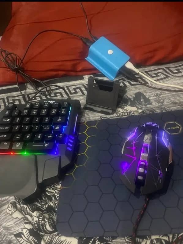 small keyboard and mouse for mobile gaming 4