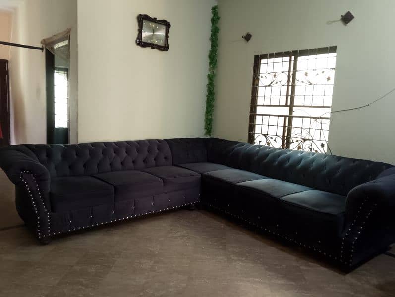 like new sofas for sale in Ameer Chowk lahore 6