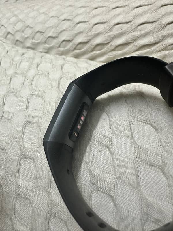 fitbit charge 3 read add 6