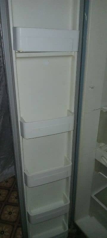 orient double door no froost fridge modle 698ss whtsup nbr 03057782346 8