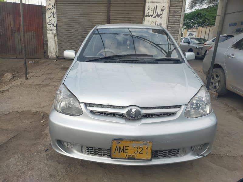 Toyota Platz 2003 0