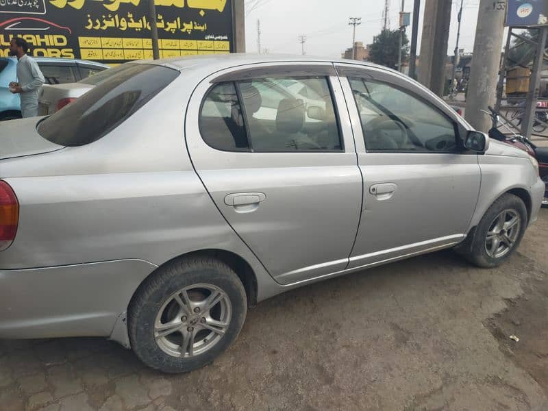 Toyota Platz 2003 2