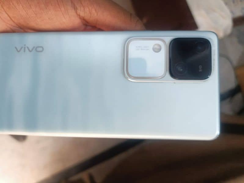 Vivo v30 12 GB 2