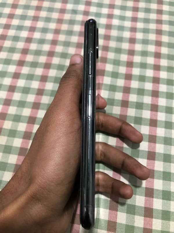 iphone x NON PTA FACTORY UNLOCK 256GB 5