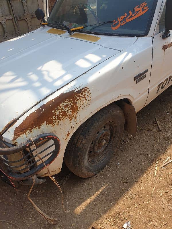 Toyota Pickup 1983 8