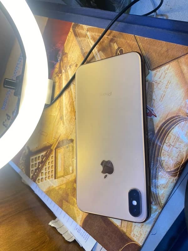 Iphon Xs Max |Excang | Non PTa | 256Gb | Face id issue | battery issue 0