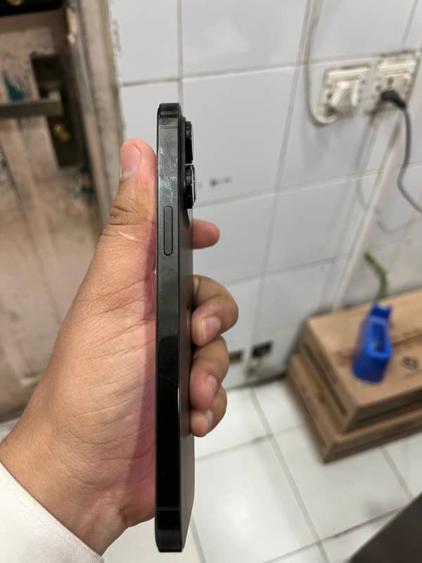 iphone 14pro max 128gb ,PTA approved 4