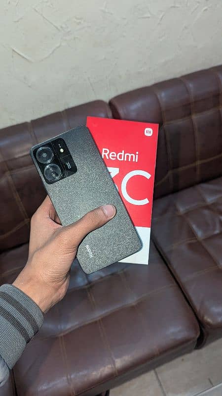 Redmi 13c 4/128 0