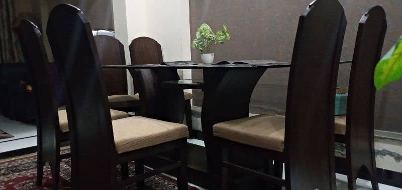 6 Chair Wooden Dining Table For Sales ( New condition) 3