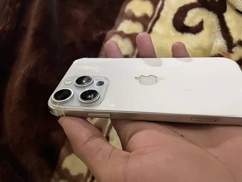 iPhone XR 15 pro convertered 2