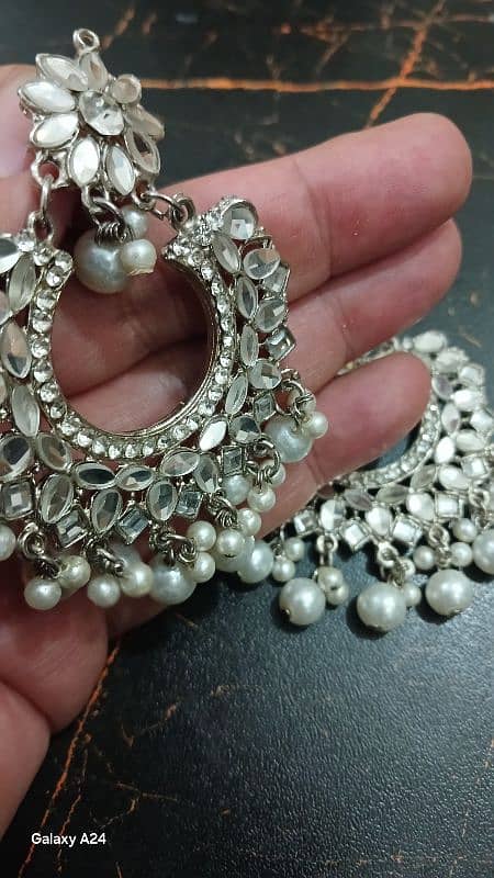 Silver Kundan Pearl Earrings 2