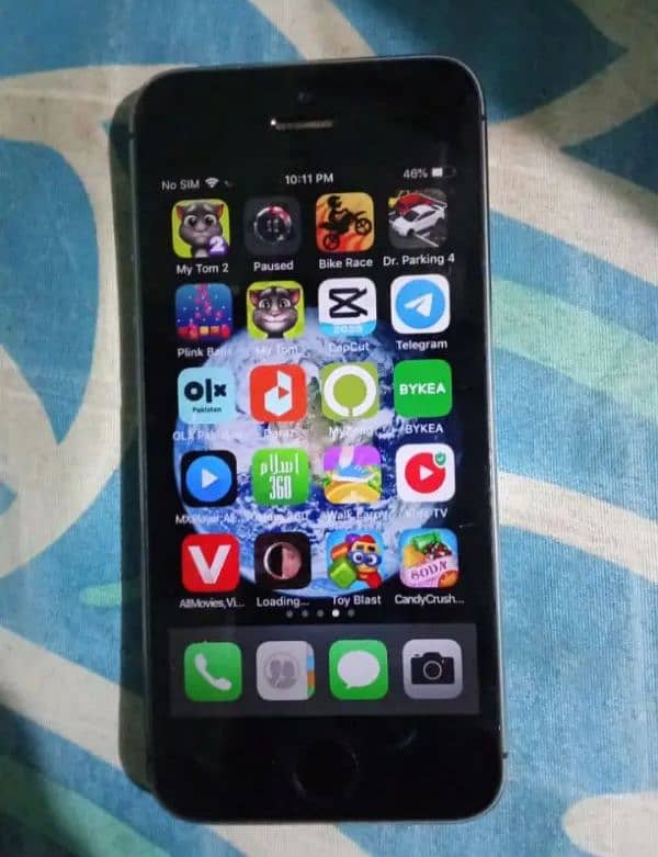 iPhone 5s 64GB official PTA Approved for sale 1