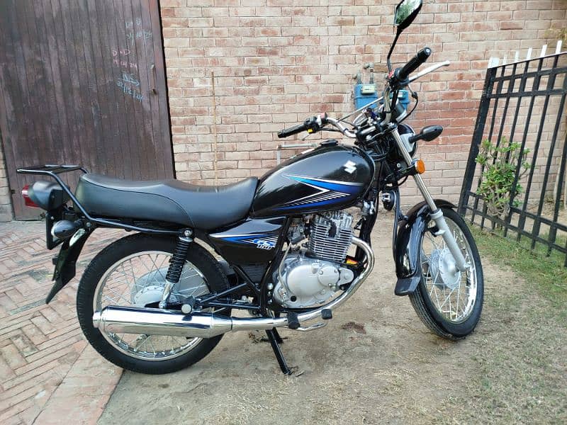 Suzuki gs 150 Black Amazing Condition 1