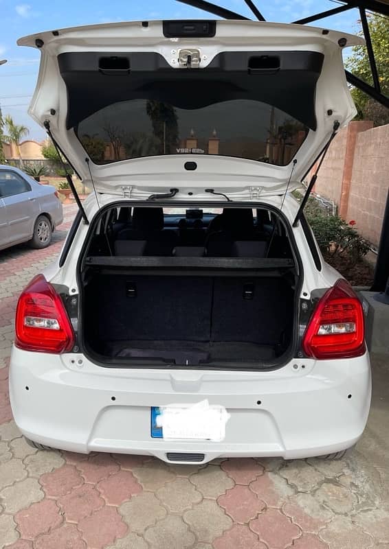 Suzuki Swift 2023 4