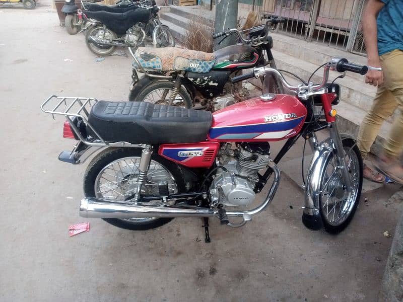 I am selling Honda 125 karachi 1