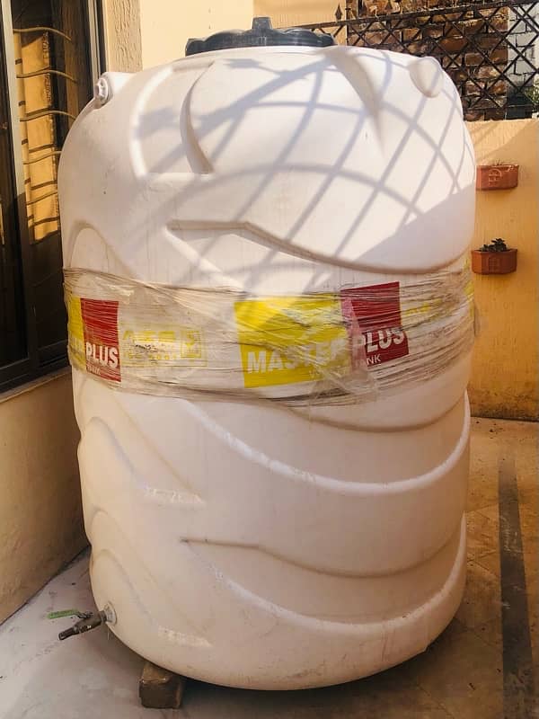 Water tank 2000ltr Master 0