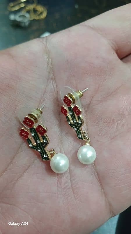 Gold Tone Baliyan and Earings 1