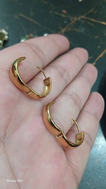 Gold Tone Baliyan and Earings 3