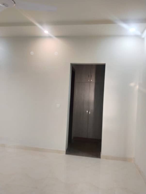 Bahria Enclave 10 Marla house available for rent brand new house total 12 Marla good location 14