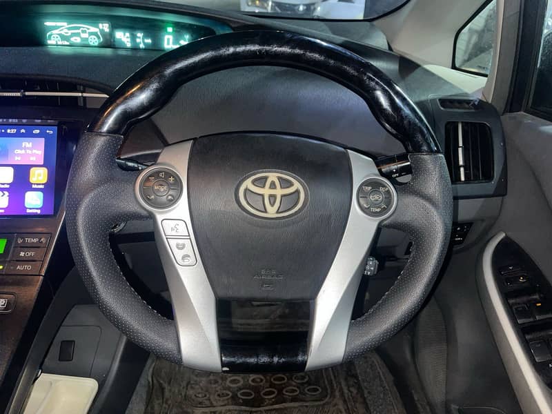 Toyota Prius 2011 5