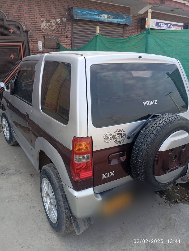 Nissan Kix 2011 Model 2017 import Sindh Registered 660cc turbo 4x4 1