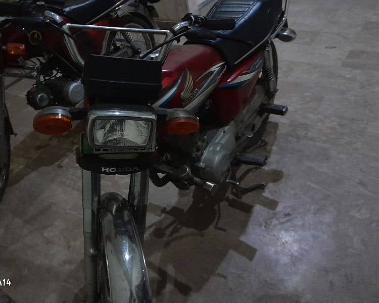 HONDA LIKE NEW 125 2