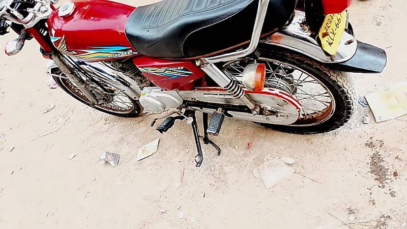 Honda cg 18 model Karachi number first owner 7